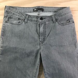 Levi’s Mid Rise Skinny Gray Denim Jeans